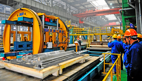 樹脂砂造型翻箱起模機